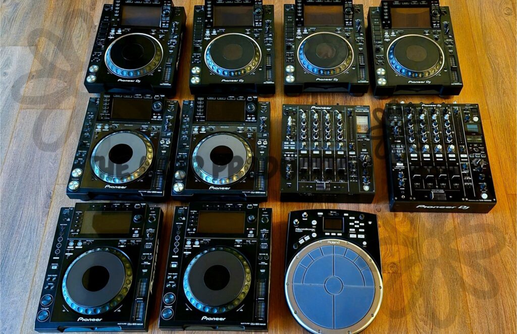Image showing our inventory: 
CDJ-2000nxs2
CDJ-2000nxs
CDJ-900nxs
XDJ-1000mk2
DJM-900nxs2
DJM-900nxs
DJM-850
DJM-800
Bangkok CDJ & DJM rental service catalog. From pro club-standard deck to budget-friendly DJ deck.